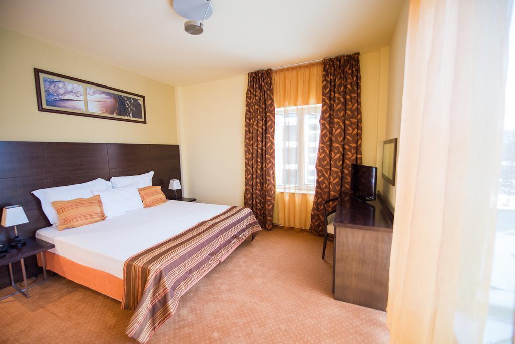 Imago Boutique Hotel Mamaia Exterior photo