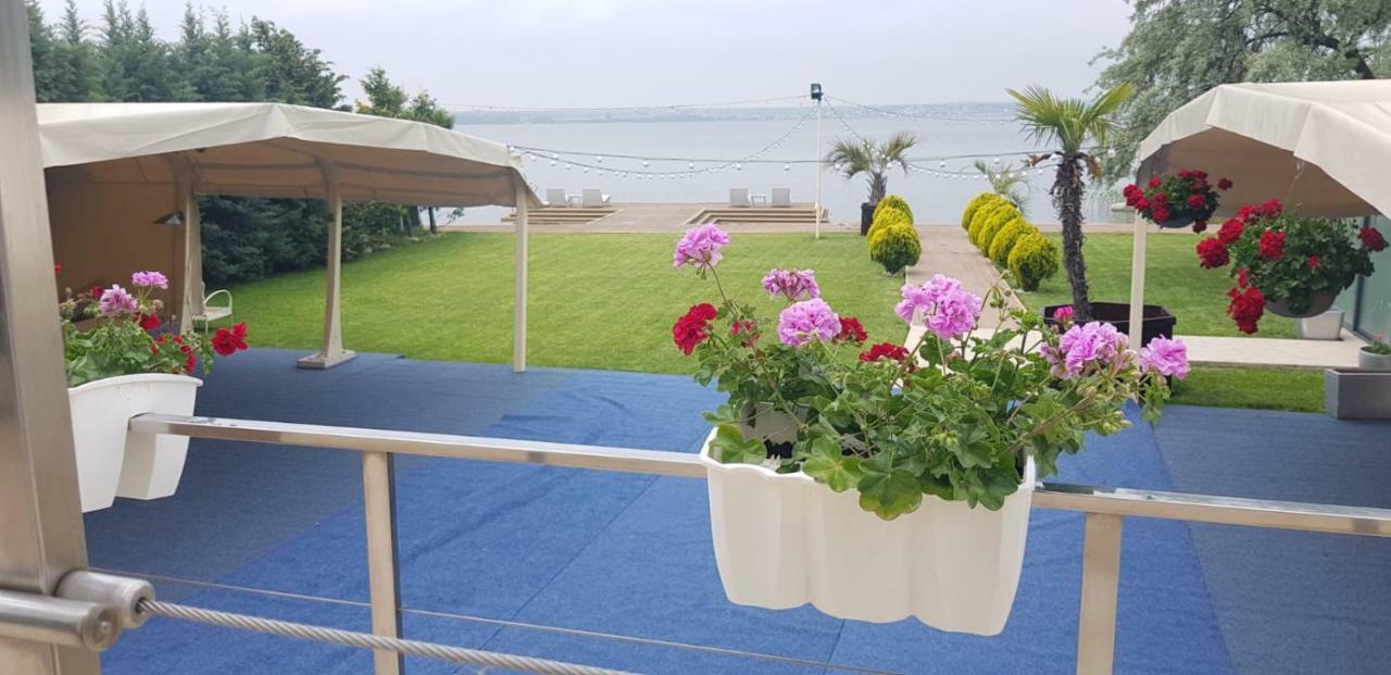 Imago Boutique Hotel Mamaia Exterior photo